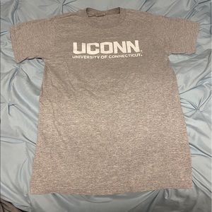 UConn tshirt